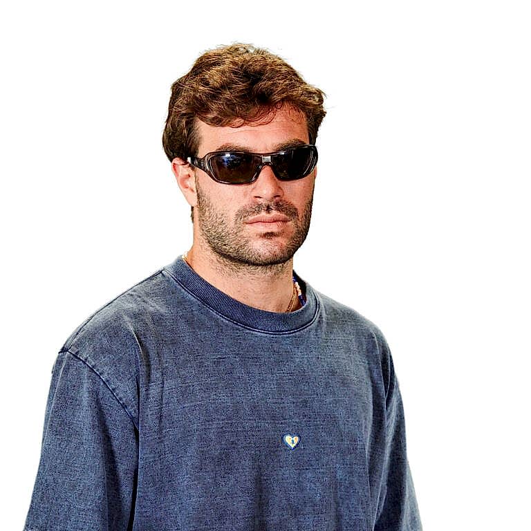 Pedro Barros headshot